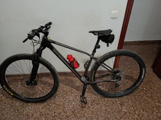 Bicicleta de montaña Orbea m50 de carbono 900