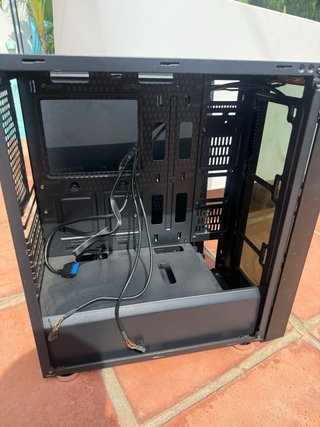 Caja ordenador mars gaming