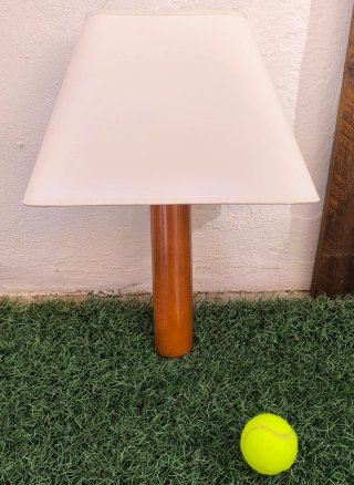 Apliques de pared beige y madera