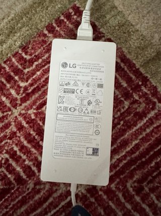 Monitor Smart LG MyView 32" 4K bianco + webcam
