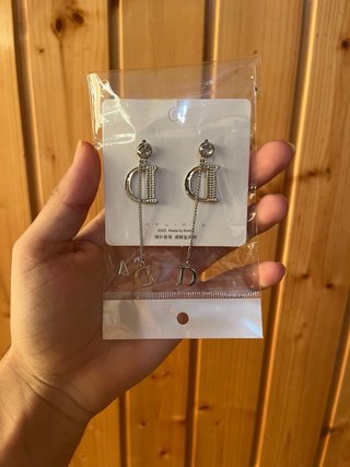 Pendientes D con circonitas
