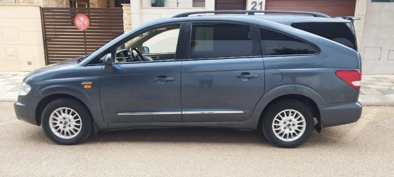 SsangYong Rodius 2007 - foto 1