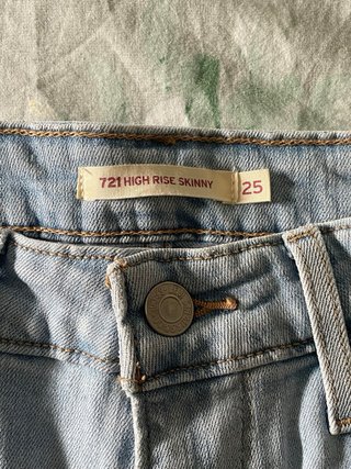Pantalón Levis’s 721 HIGH RISE SUPER SKINNY