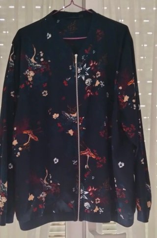 Chaqueta Bomber Estampada Flores Pájaros
