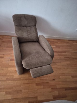 Sillón reclinable de tela antimanchas