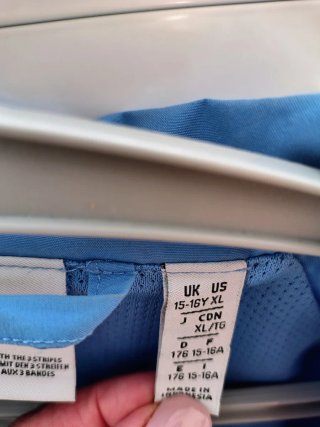Giacca Adidas ragazzo celeste
