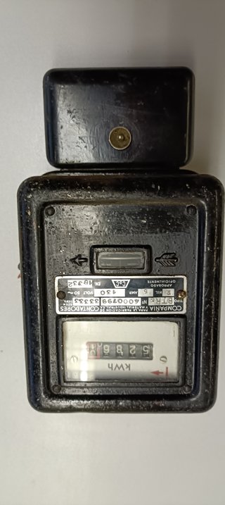 Contador de luz antiguo CDC BTR5