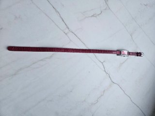 Reloj rojo