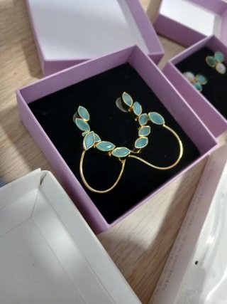 Pendientes Earcuff Cometa Acus Dorados