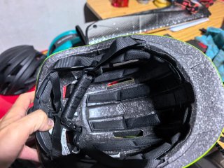 Casco alta visibilidad fluorescente