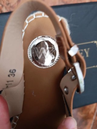 Sandalias