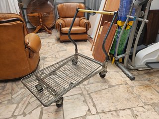 Carrinho de transporte bastante resistente - Bom e