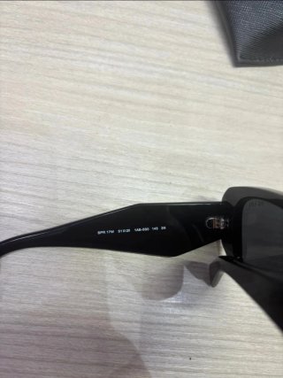 Occhiali da sole Prada neri