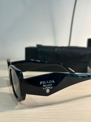 Occhiali da sole Prada neri