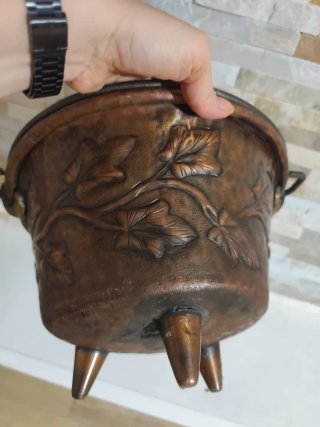 Paiolo in rame decorato