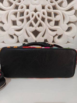 Bolso Desigual bordado flores