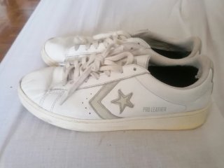 Zapatillas Fila 2 pares y Converse Blancas 3 pares