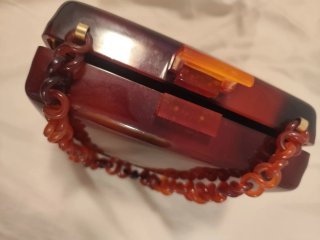Bolso de mano rígido años 50