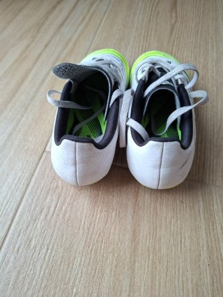 Botas de fútbol Adidas Talla 32