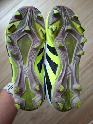 Botas de fútbol Adidas Talla 32