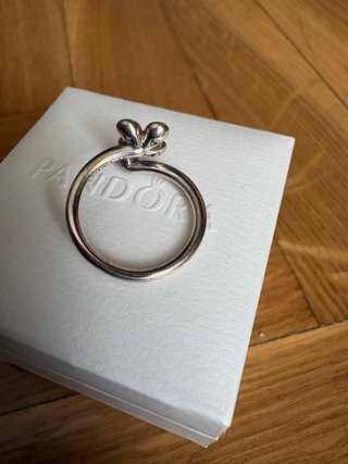 Anillo Pandora Flor con Circonitas Ajustable