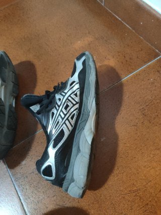 Scarpe Asics Gel NYC uomo nere/argento