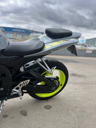 Suzuki GSXR600 Gris/Amarillo