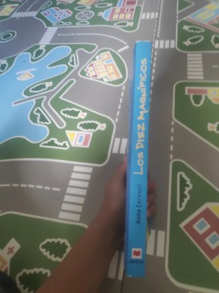 Los Diez Magnificos Un Nino en el Mundo de las ...