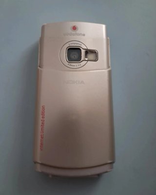 Teléfono móvil Nokia N70 Plata