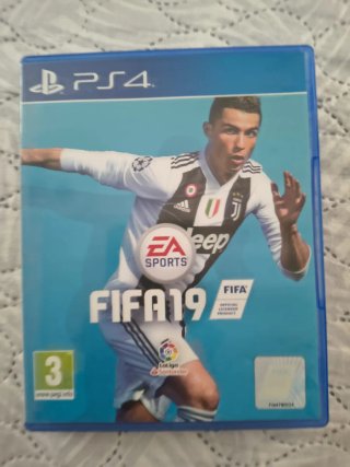 FIFA 19 PS4 (PlayStation 4) - EA Sports