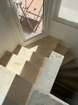 Instalación tarima escaleras madera