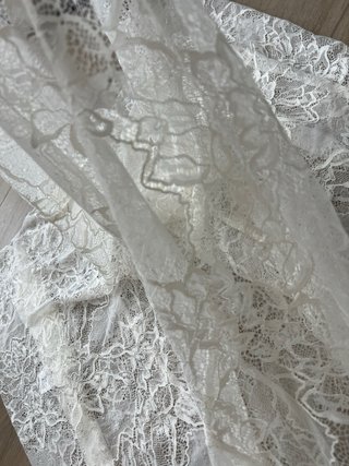 Falda midi encaje asimétrica Zara Talla M