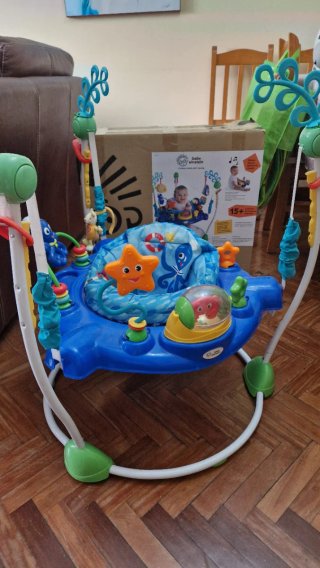 Saltador para bebé Baby Einstein con juegos