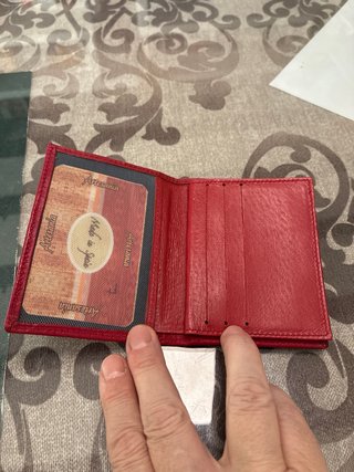 Cartera de piel roja para hombre
