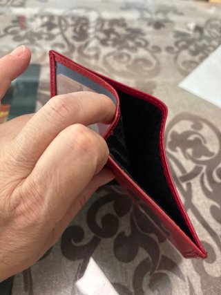 Cartera de piel roja para hombre