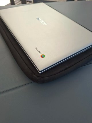 Chromebook Asus Plata