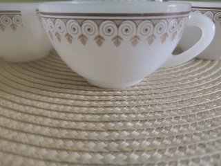 Juego de 4 tazas de porcelana