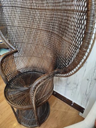 Sillón Emmanuelle Ratán Marrón Oscuro