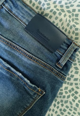 Shorts vaqueros Stradivarius Talla S