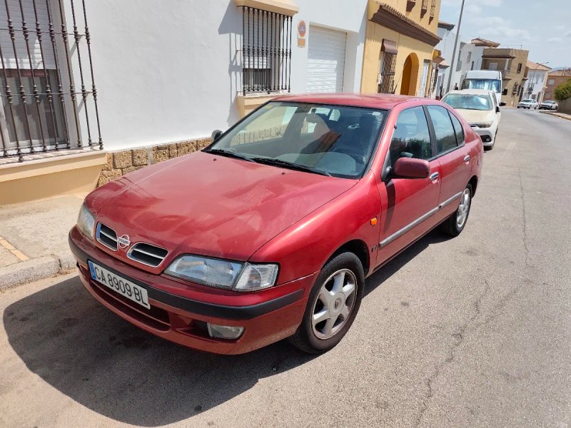 Nissan Primera 1999 - foto 1