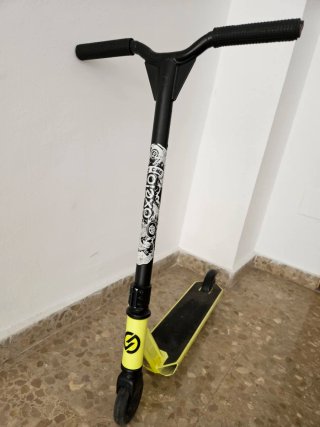 Patinete acrobático para niños