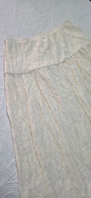 Falda H&M Midi Texturizada Beige Talla L