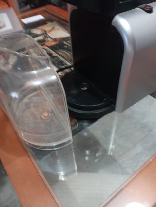 Cafetera Nespresso DeLonghi