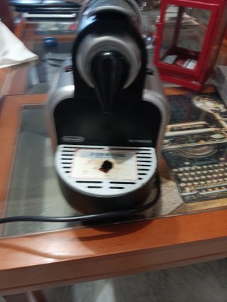 Cafetera Nespresso DeLonghi