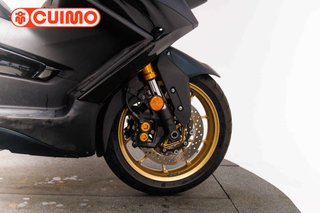 YAMAHA TMAX 560