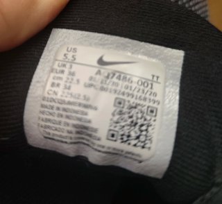 Zapatillas Nike Negras y Blancas
