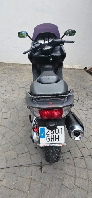Yamaha TMAX 500 2005 – ITV 2026 – Muy cuidada