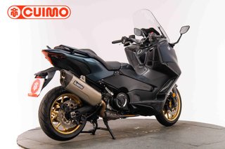 YAMAHA TMAX 560