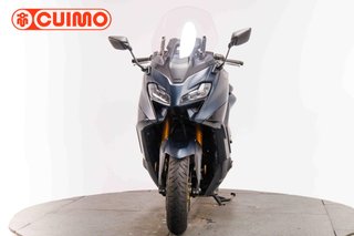YAMAHA TMAX 560