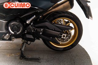 YAMAHA TMAX 560